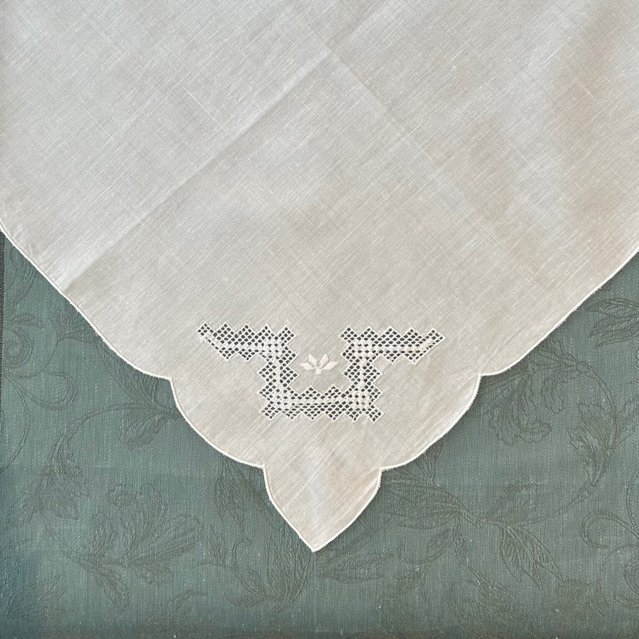 Linen/Cotton Embroidered Napkins - "Glacier"