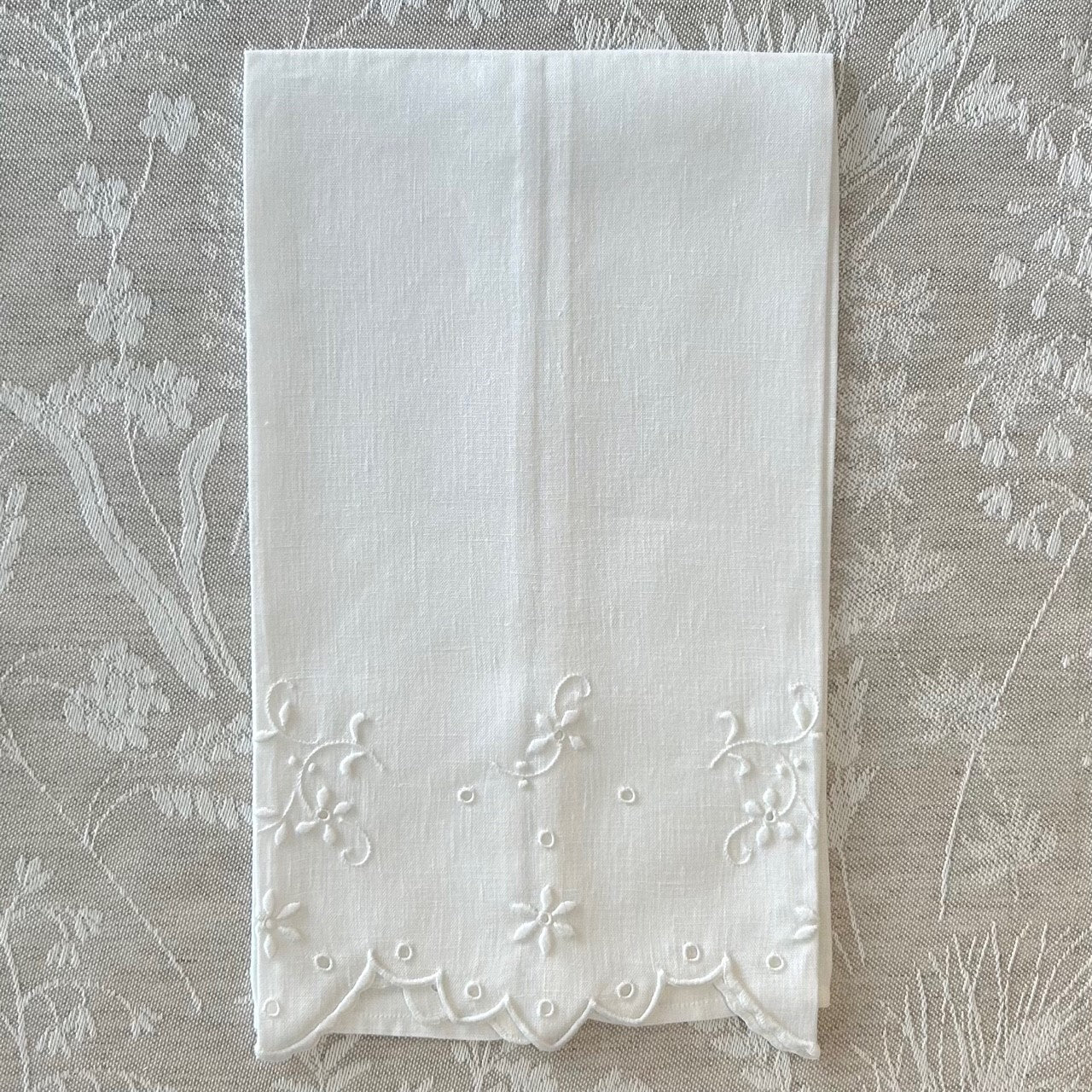 Madeira Embroidered Guest Towels