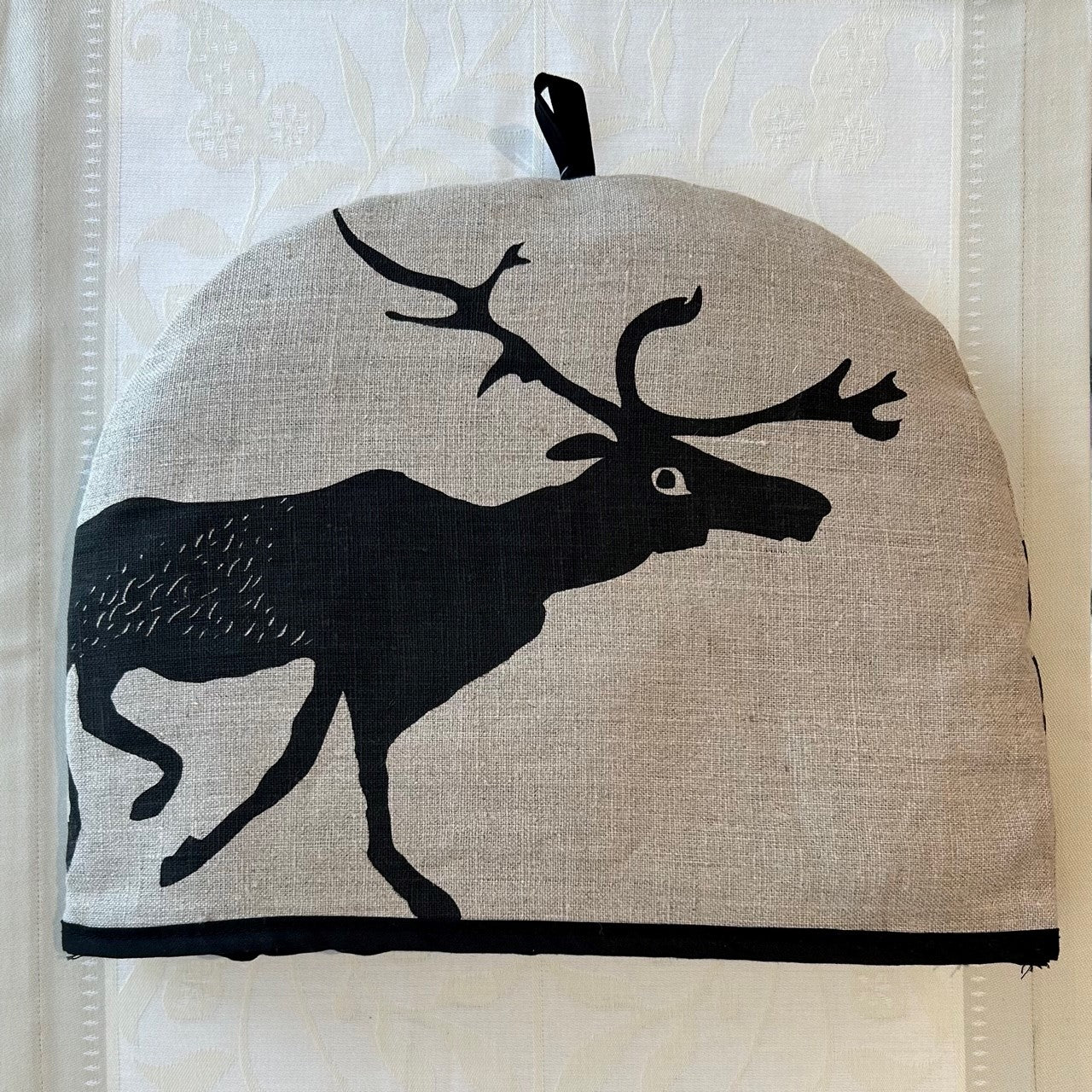 Rain Goose Linen Tea Cozy "Caribou - Taupe"